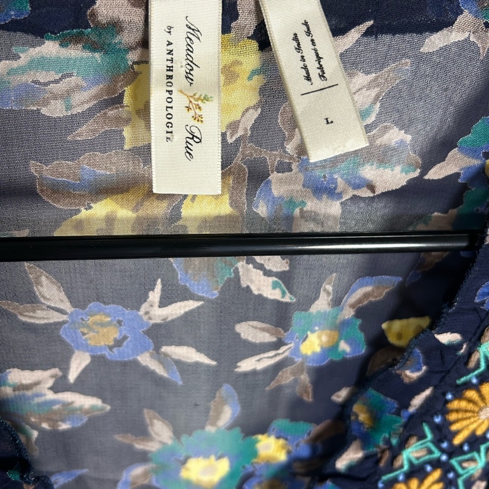 Meadow Rue Navy Blue Floral V-Neck Long Sleeve Blouse - Picture 4 of 5